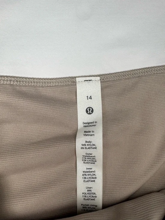 Lululemon Speed Up High Rise White Shorts Size 14 NWT - Picture 8 of 9